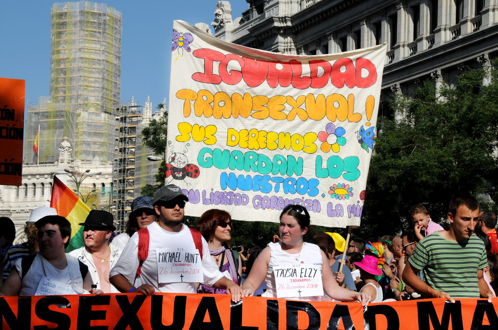 Madrid_ Gaypride_07_10_06_resize.JPG